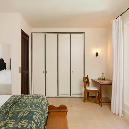 Portella Hotel