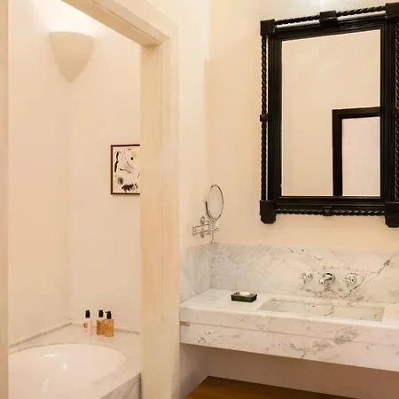 Hotel Portella 5*